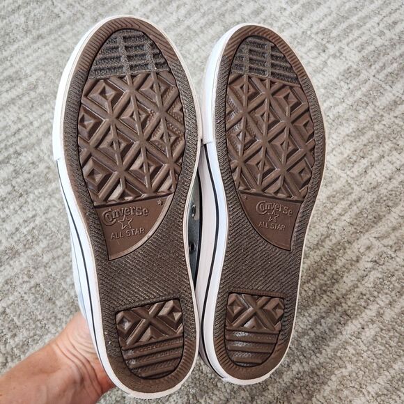 Converse Chuck Taylor All-Star high tops clouds size 2 youth - Picture 10 of 10